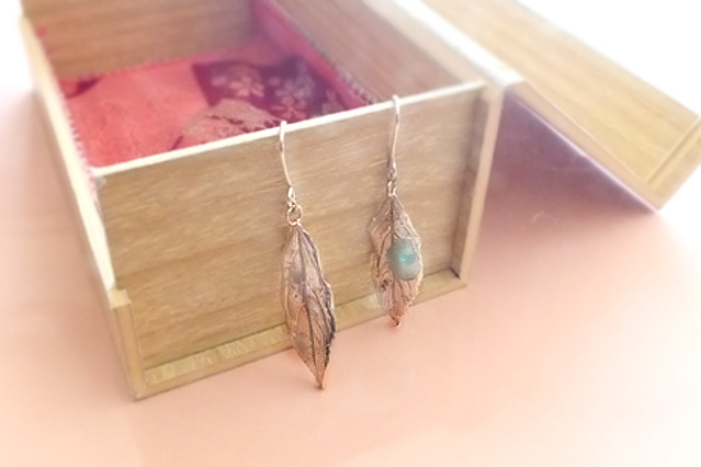 葉っぱピアス